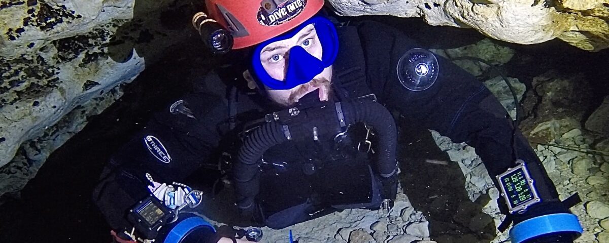 Michael Thomas Florida Cave diving